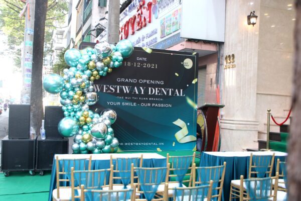 Backdrop sự kiện khai trương