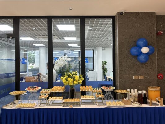 bàn teabreak văn phòng quận 8