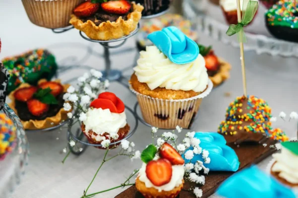 Trái cây và nước uống tươi ngon trong tiệc teabreak Quận 12